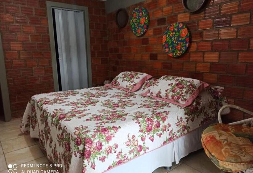 Номер Deluxe Вид на Сад, Pouzada Bom Clima   Servimos Cestas De Café Da Manhã   Melhor Custo Benefício Em Gravatá