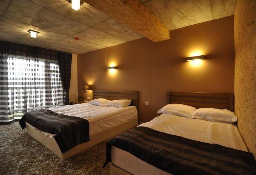 סוויטה משפחתית, Aparthotel Seasons Glavatarski Han
