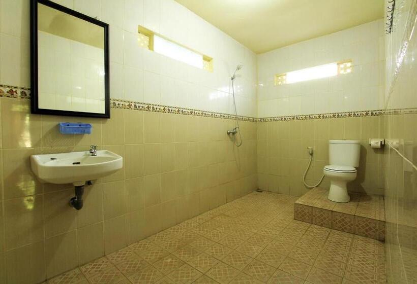 Номер Стандарт, Gusti Kaler House
