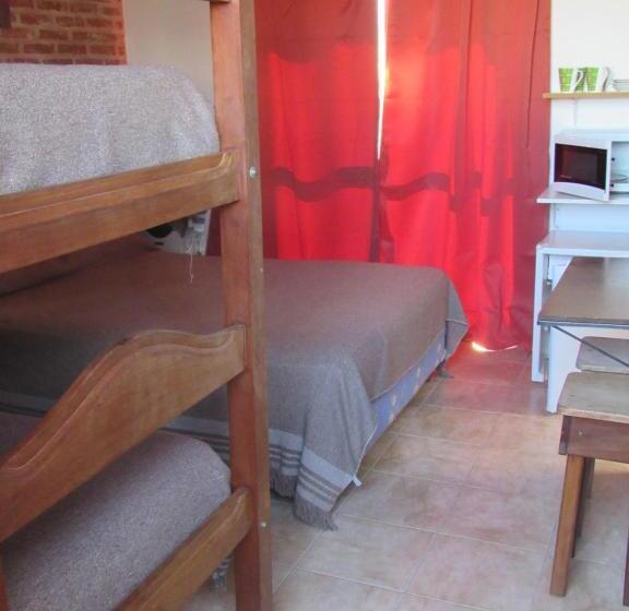 四人标准间, La Casona
