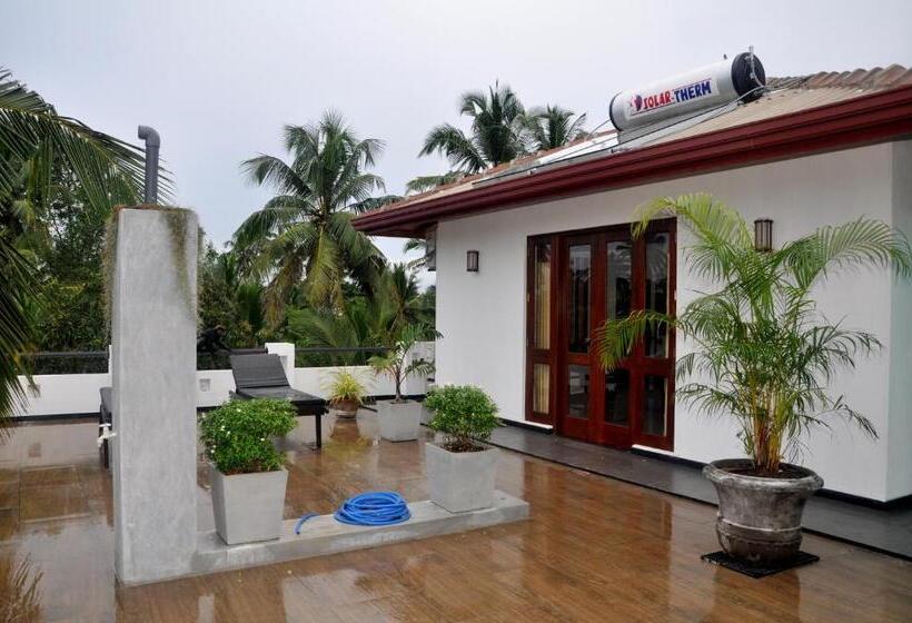 デラックスファミリールーム, Villa Dineha