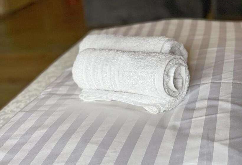 غرفة كومفورت, Guest House Lviv