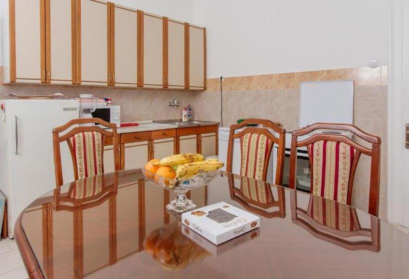 Triple Room Sea View, Riva Guesthouse