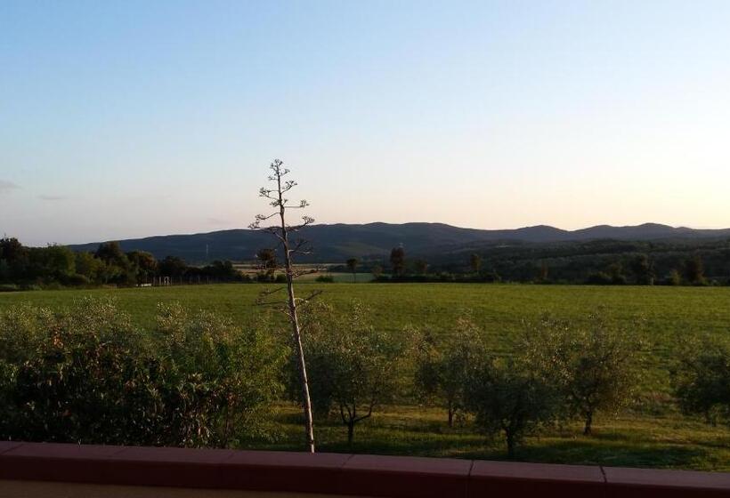 ویلای 3 خوابه, Agriturismo Podere La Cascata