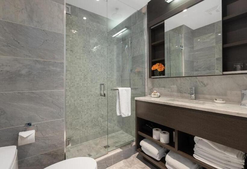Superior Appartement met 1 Slaapkamer, Soho Residences Lisgar