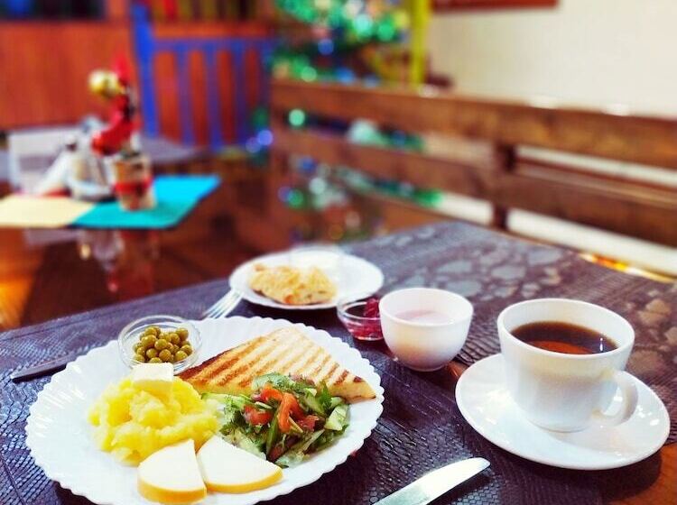 تختخواب در اتاق مشترک, Drimin   Boutique Hostel And Hotel Rooms Available