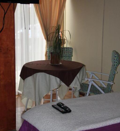4인용 스탠다드 룸, Hostal Los Guindos