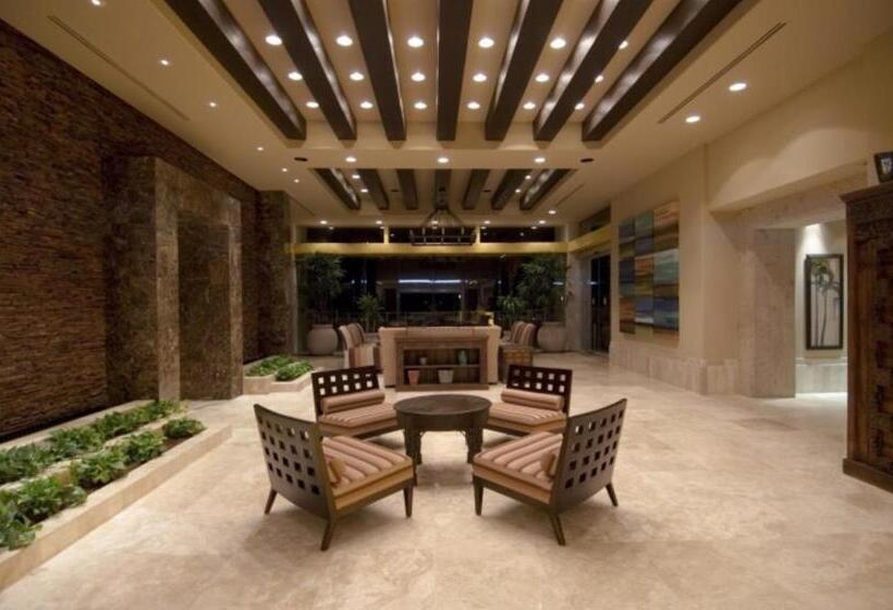 침실 3개 아파트, 3 Br Condo Available In Las Palomas Sandy Beach