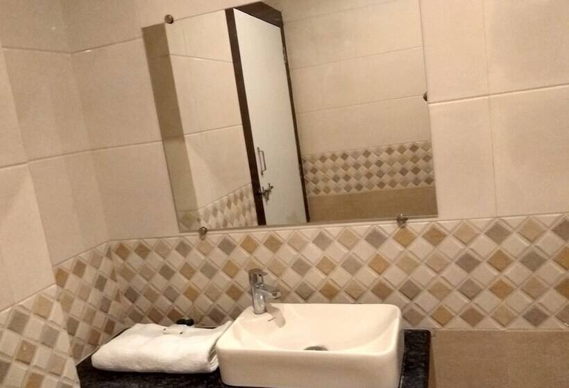 豪华房间, The Jk Hotel   Opp Railway Station