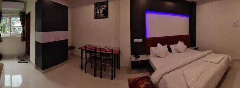 Deluxe Room, Blue Bird Nest