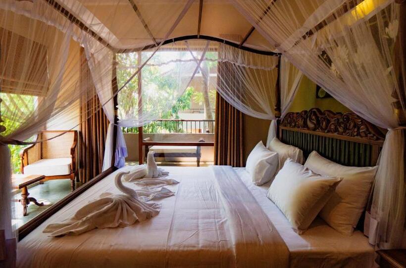 带阳台的豪华间, Ayur Ayur Resort & Ayurveda Retreat