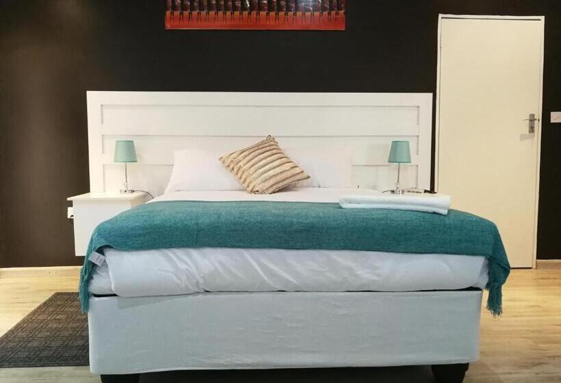 اتاق لوکس با تخت بزرگ, Double L Guest Lodge Palapye