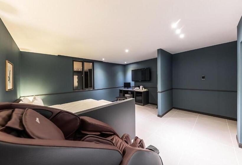 Люкс, Brown Dot Hotel Seong Seo