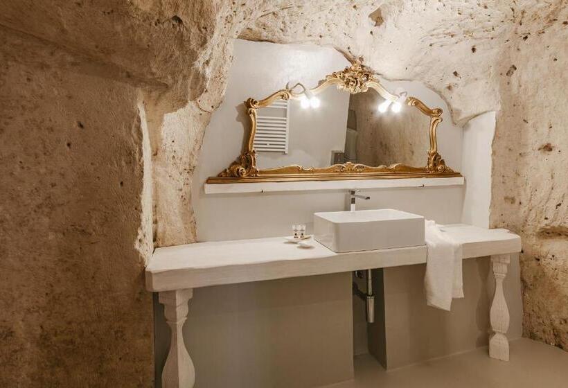 带按摩浴盆的套房, Cenobio Hotel & Spa Matera