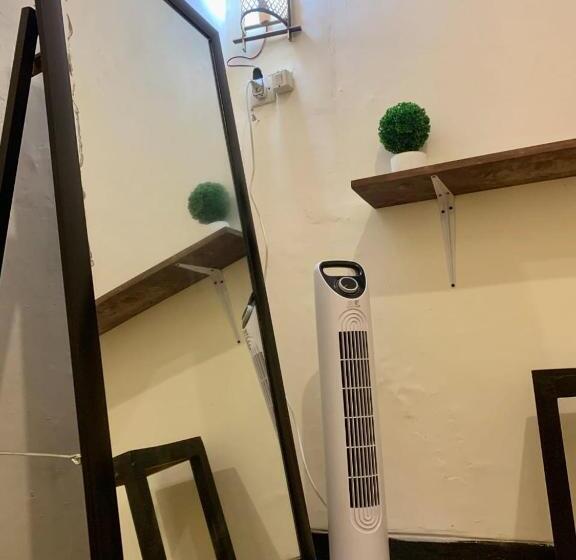 エコノミールーム, Good Feeling Hostel