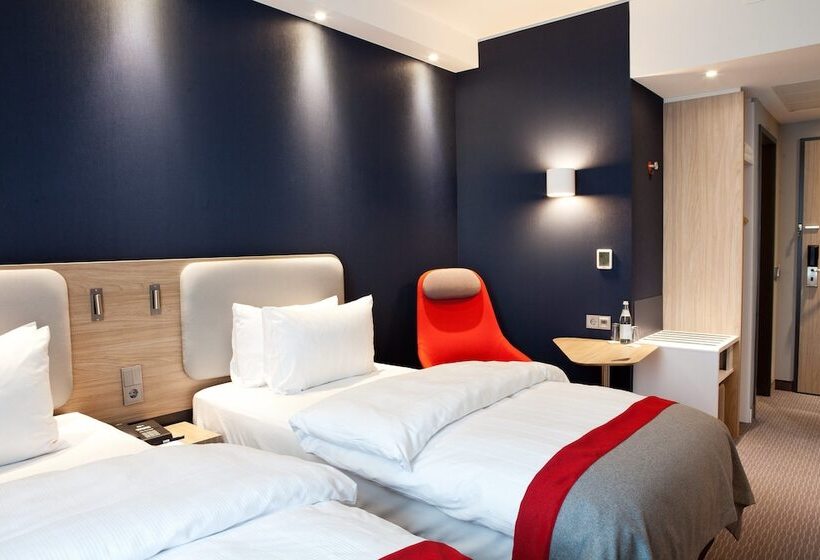 Номер Стандарт, Holiday Inn Express   Saarbrücken, An Ihg