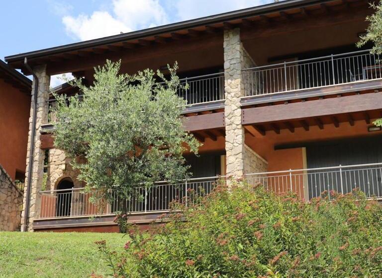 Апартаменты 2 Спальни, Apartments Golf Bogliaco