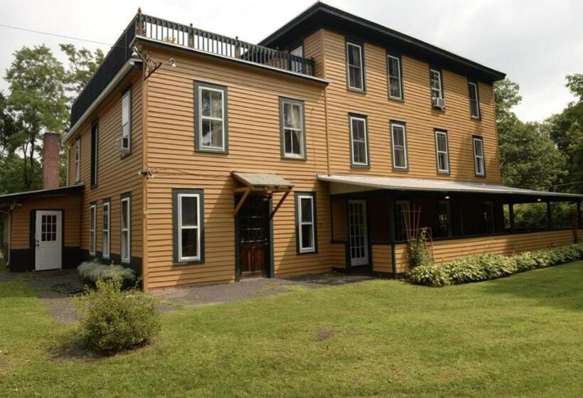 Люкс Повышенной Комфортности, The Woodbine Inn