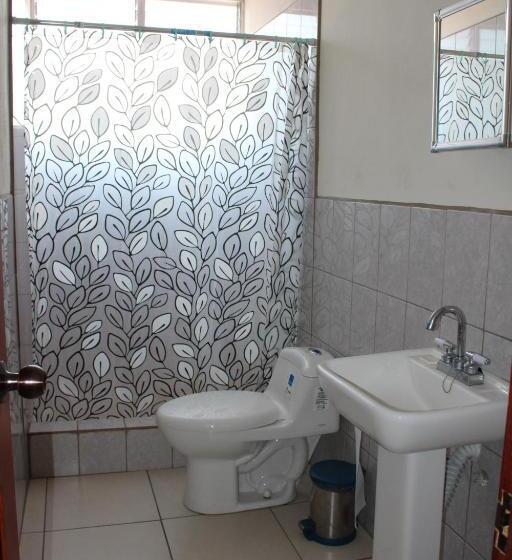 اتاق لوکس یک تخته, Hostal Libertad
