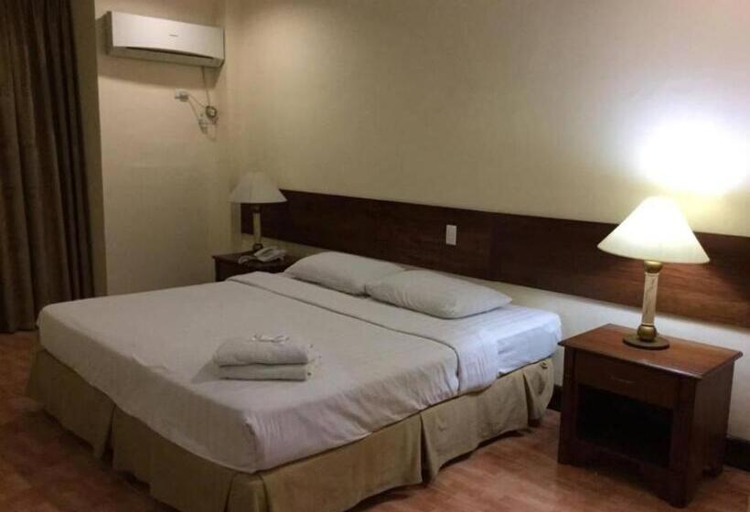 اتاق لوکس با تخت بزرگ, Dottie S Place Hotel & Restaurant