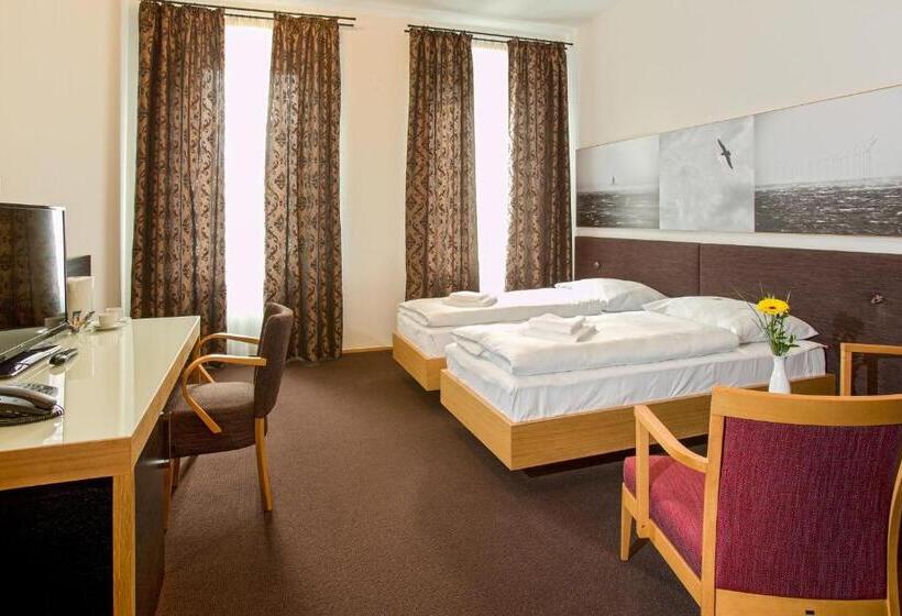 Premium Yhden Hengen Huone, Purkmistr
