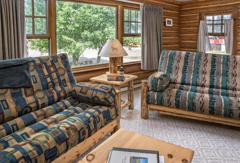 패밀리 스위트, Stanley High Country Inn