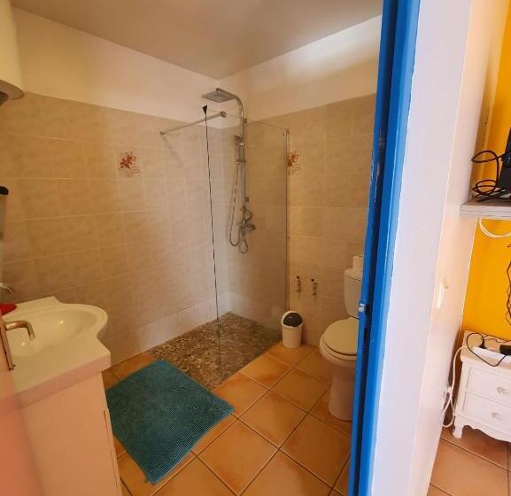 استودیوی استاندارد, Villa Oceane