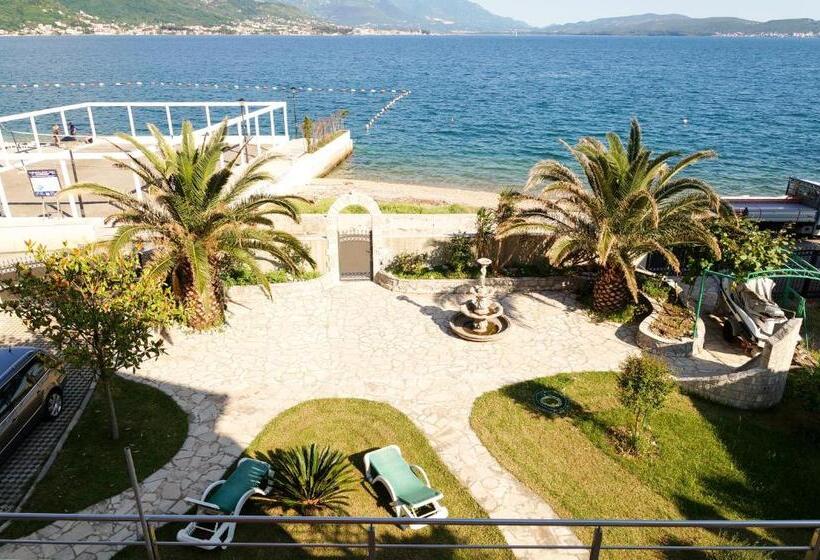 ویلای 1 خوابه, Apart Hotel Apple Cat Montenegro Ko Bijela