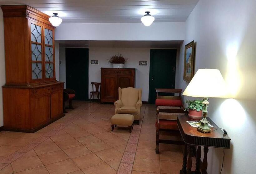 经典四人房间, Casa Do Manequinho Hotel E Restaurante