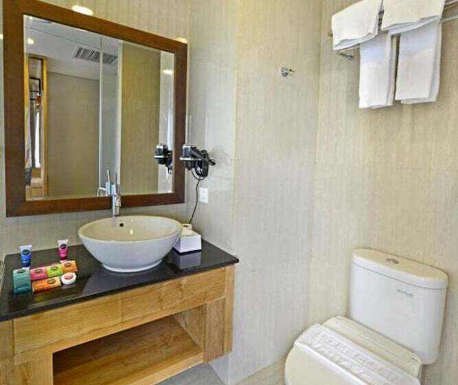 اتاق لوکس, Famvida Hotel Lubuklinggau