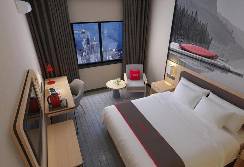 Номер Superior, Thank Inn Plus Hotel Henan Luoyang Yingbing Avenue