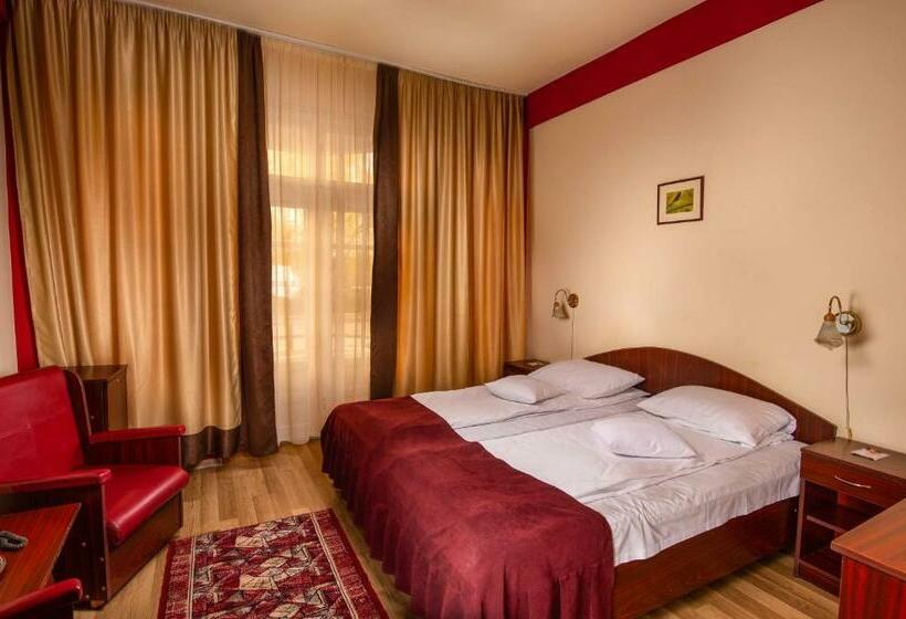 اتاق استاندارد, Castel
