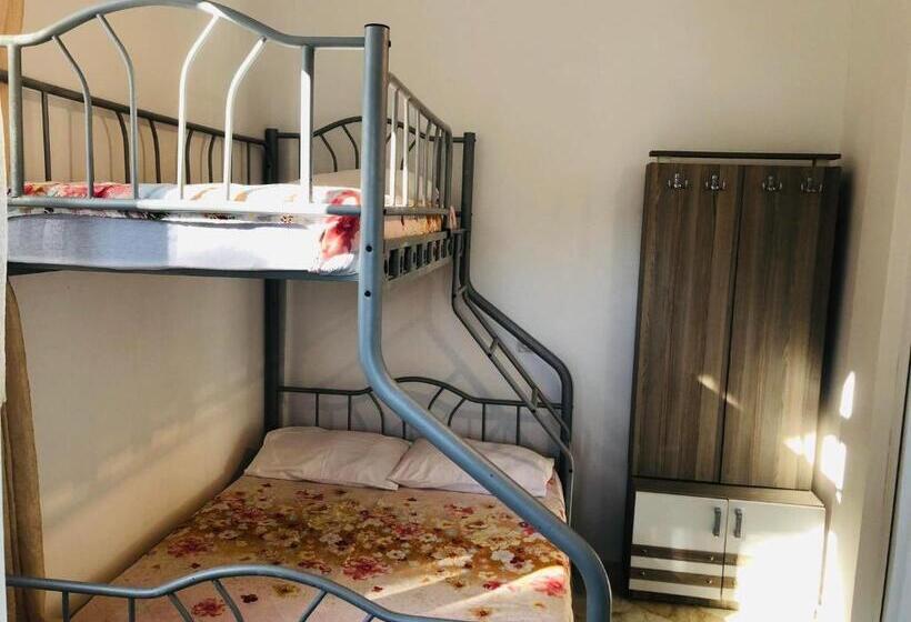 سوییت خانوادگی, Bis A Guesthouse