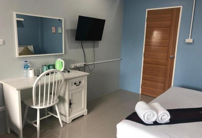 اتاق استاندارد چهار تخته, Khao Oat Airport