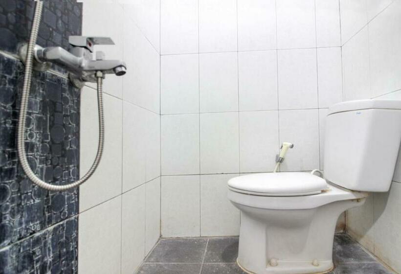 Семейный Номер, Reddoorz Near Rs Sarjito Yogyakarta 2