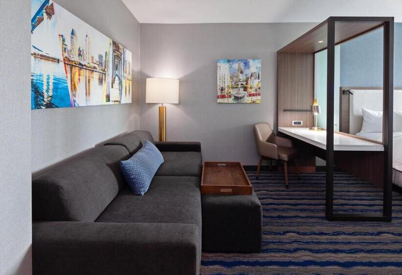 Люкс Кровать Кинг, Springhill Suites By Marriott Escondido Downtown