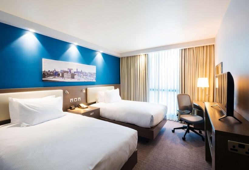 스탠다드 룸, Hampton By Hilton Hamilton Park