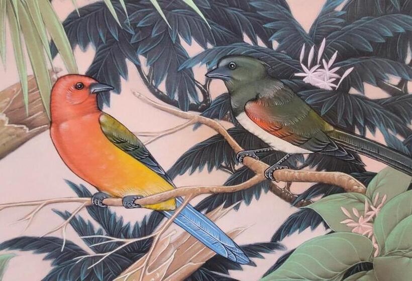 سوئیت با بالکن, Fauna Montevideo