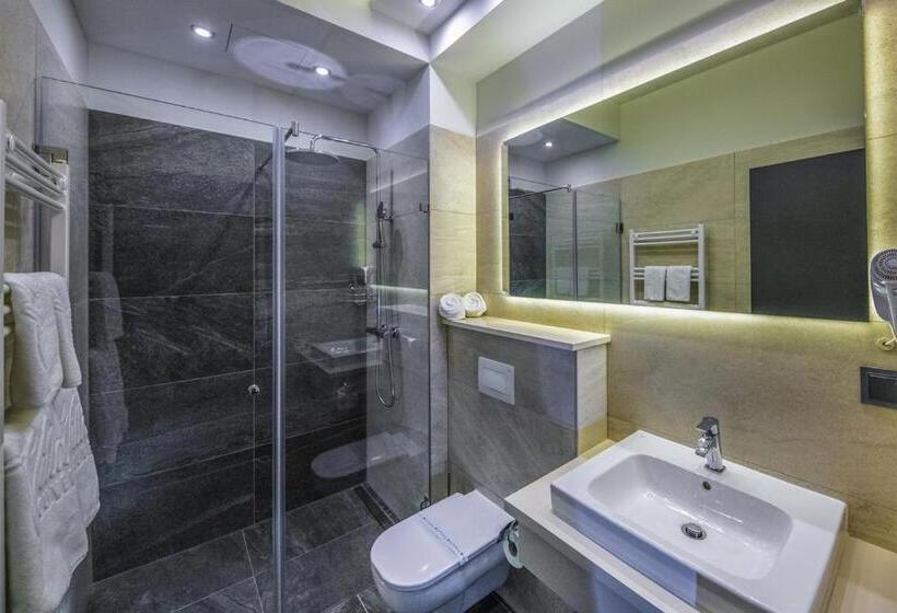 Номер Стандарт Трехместный, Villa Cuvée