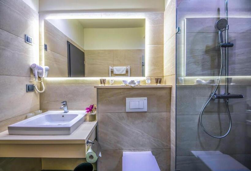 Номер Стандарт Трехместный, Villa Cuvée