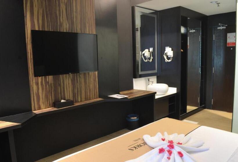 اتاق لوکس با تخت بزرگ, Artworks Hotel Ipoh