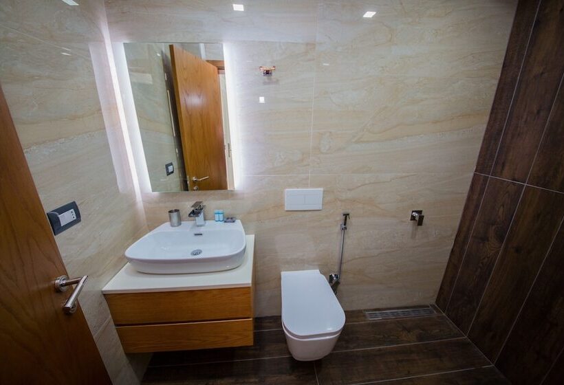 バルコニー付きスタンダードルーム, Inada Hotel Ksamil