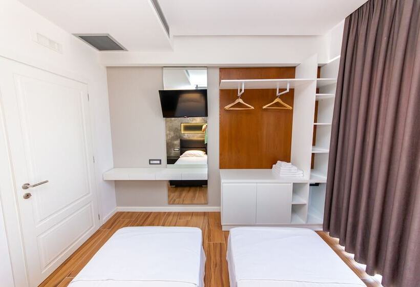 패밀리 룸, Inada Hotel Ksamil