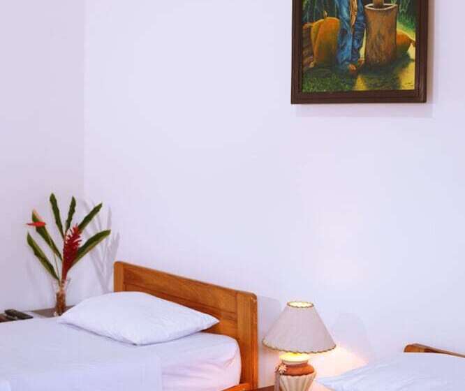 스탠다드 트리플 룸, Country Club Eco Casajardin