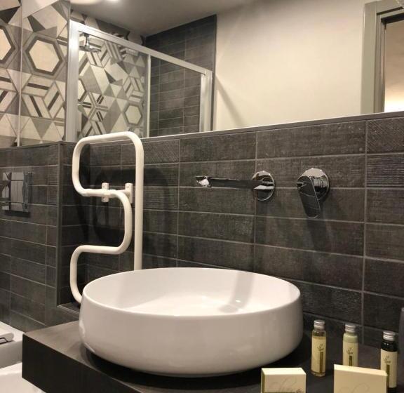 Номер Стандарт Трехместный, Locanda San Tomaso Affittacamere