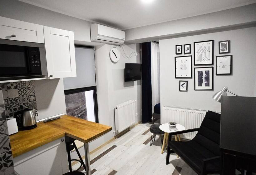 استودیو اجرایی, Heights Accommodation City Center