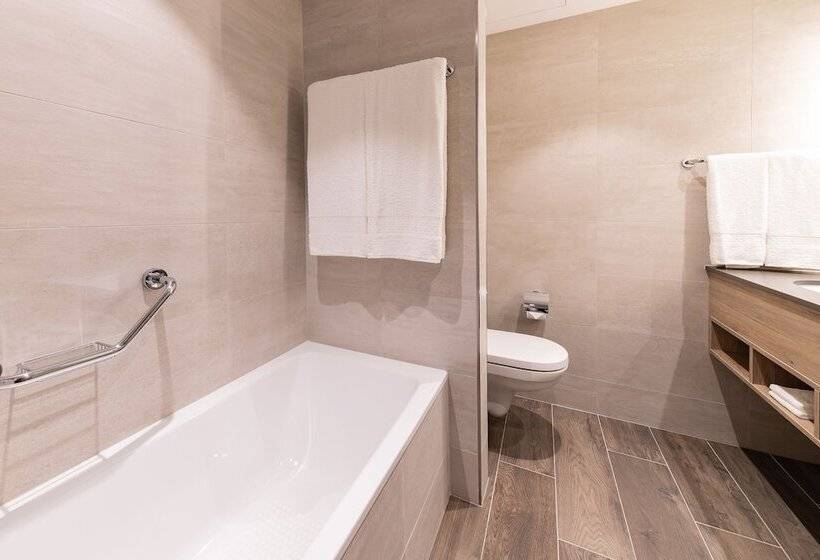패밀리 룸, Hilton Garden Inn Wiener Neustadt