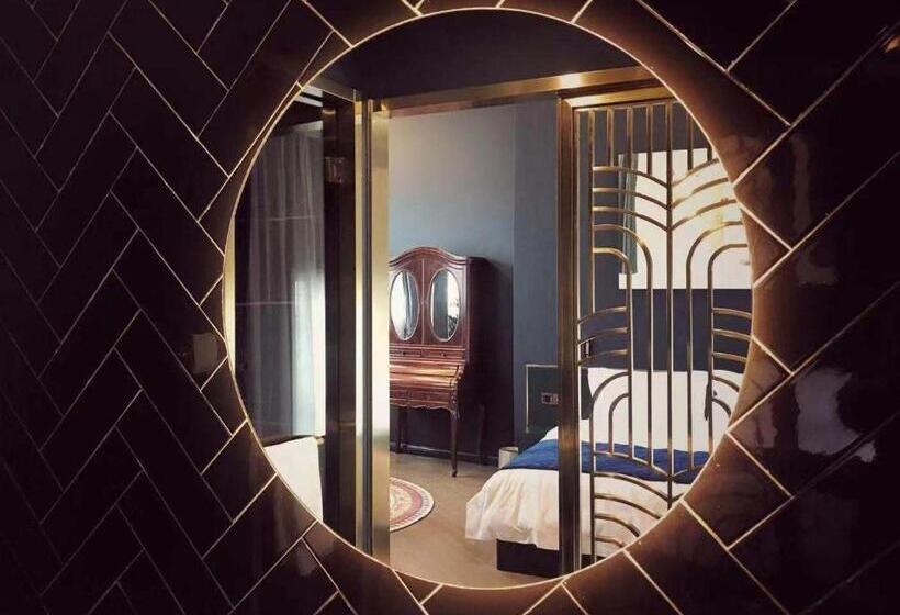 Номер Deluxe, Moon And Chalice Boutique