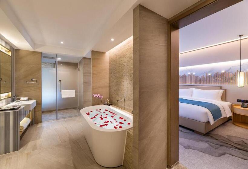 스탠다드 룸 킹사이즈 침대, Mercure Chengdu Huapaifang