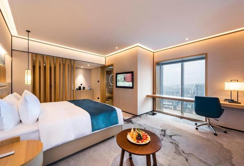 디럭스 룸 킹사이즈 침대, Mercure Chengdu Huapaifang